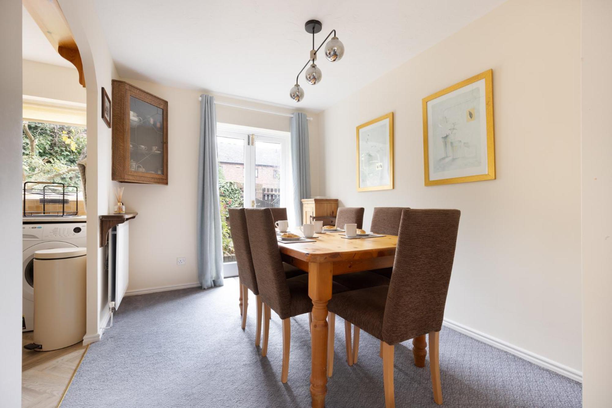 Holiday home Ebor House Cosy 3-bed House With Parking *