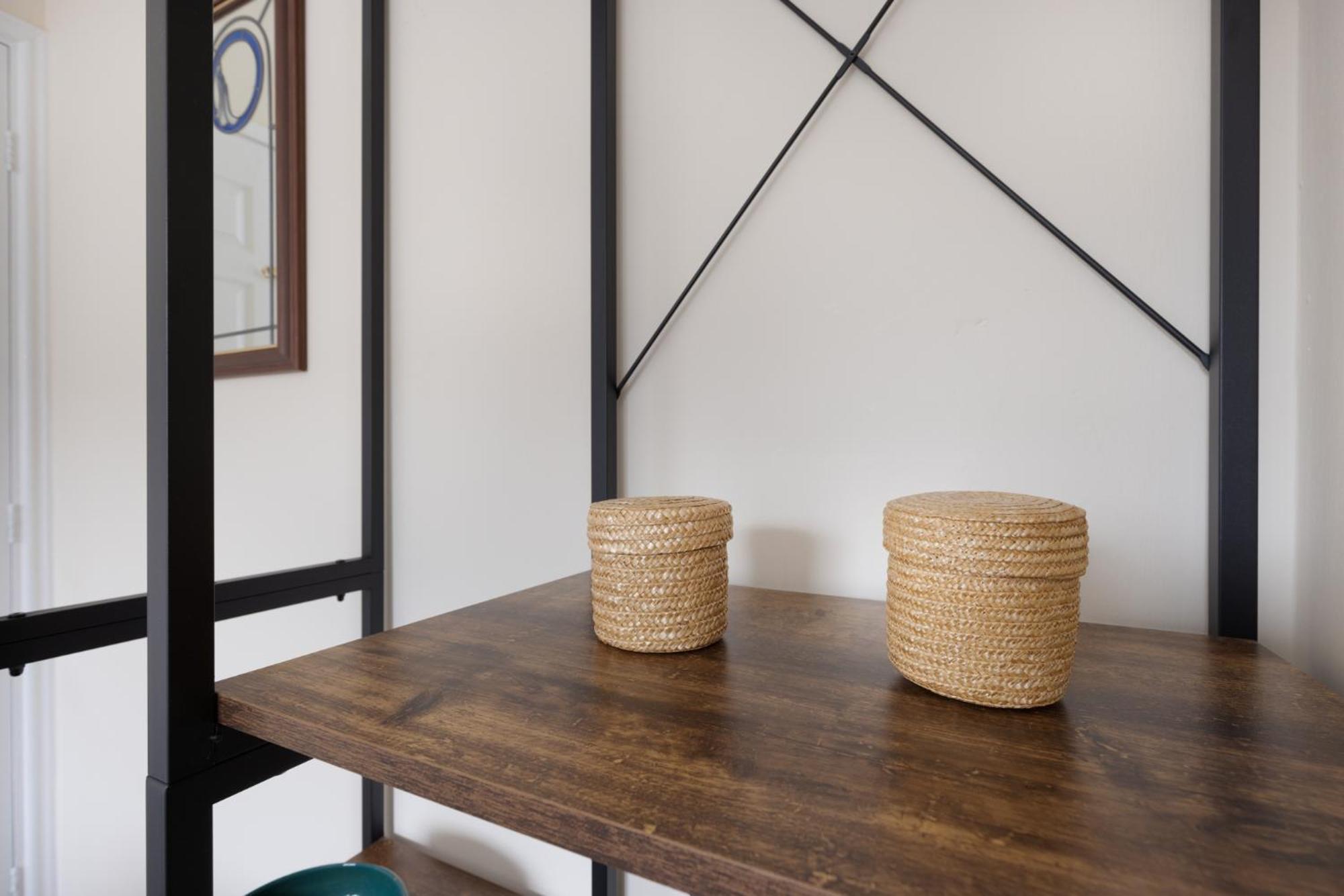 Ebor House Cosy 3-bed House With Parking