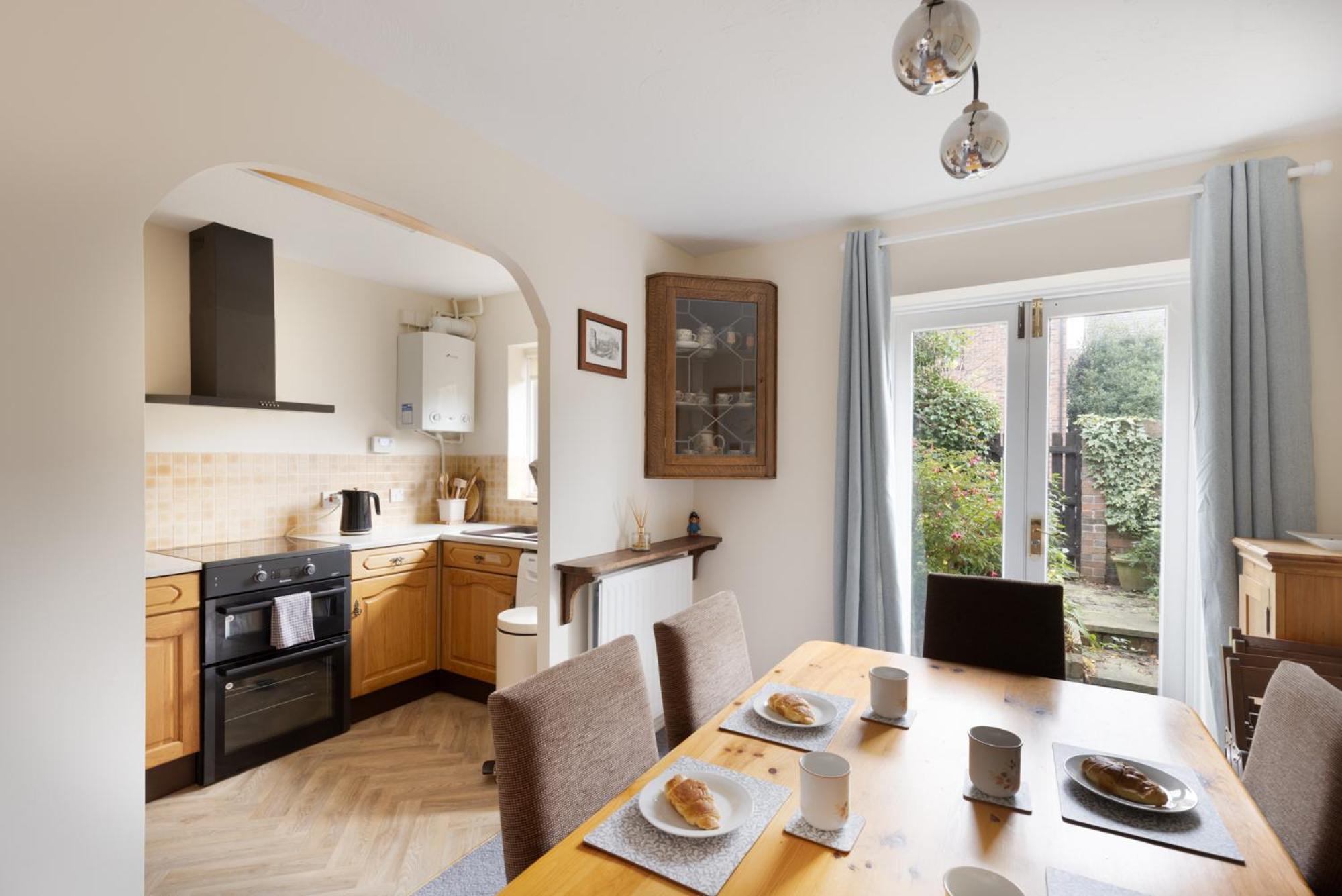 Holiday home Ebor House Cosy 3-bed House With Parking